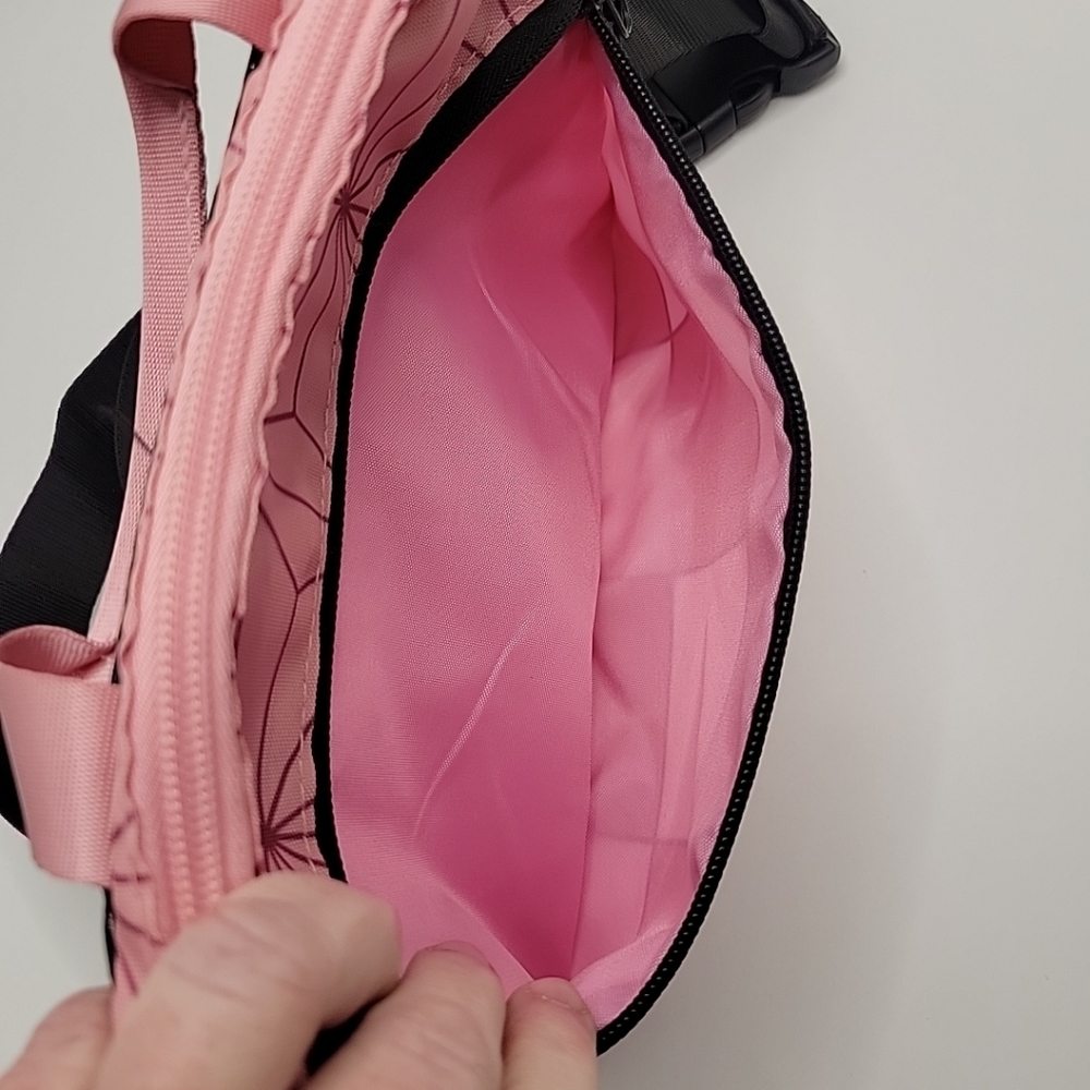 Demon Slayer Fanny Pack - Picture 5 of 10